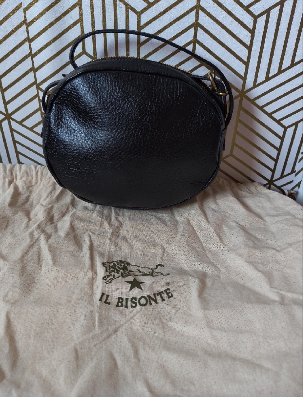 IL Bisonte Black Leather Crossbody Bag - Picture 3 of 7